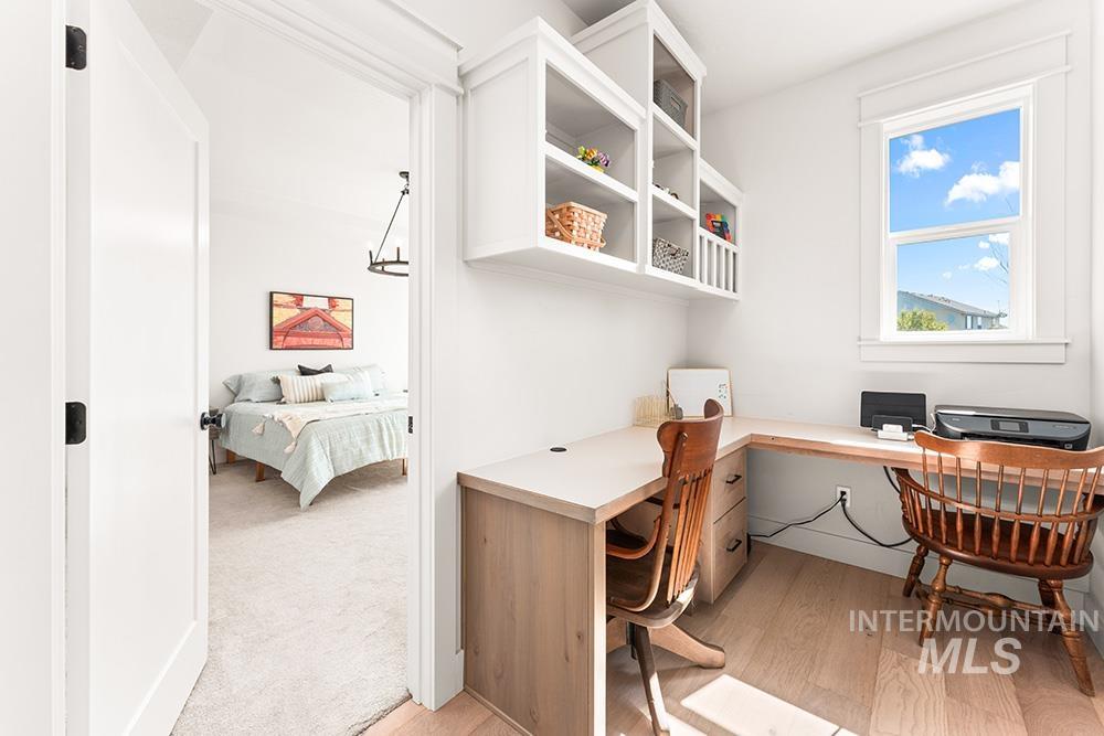 6724 N Adale Way, Meridian, Idaho 83646, 4 Bedrooms, 3.5 Bathrooms, Residential For Sale, Price $999,900, 98966164