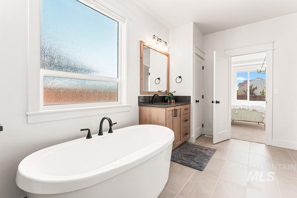 6724 N Adale Way, Meridian, Idaho 83646, 4 Bedrooms, 3.5 Bathrooms, Residential For Sale, Price $999,900, 98966164