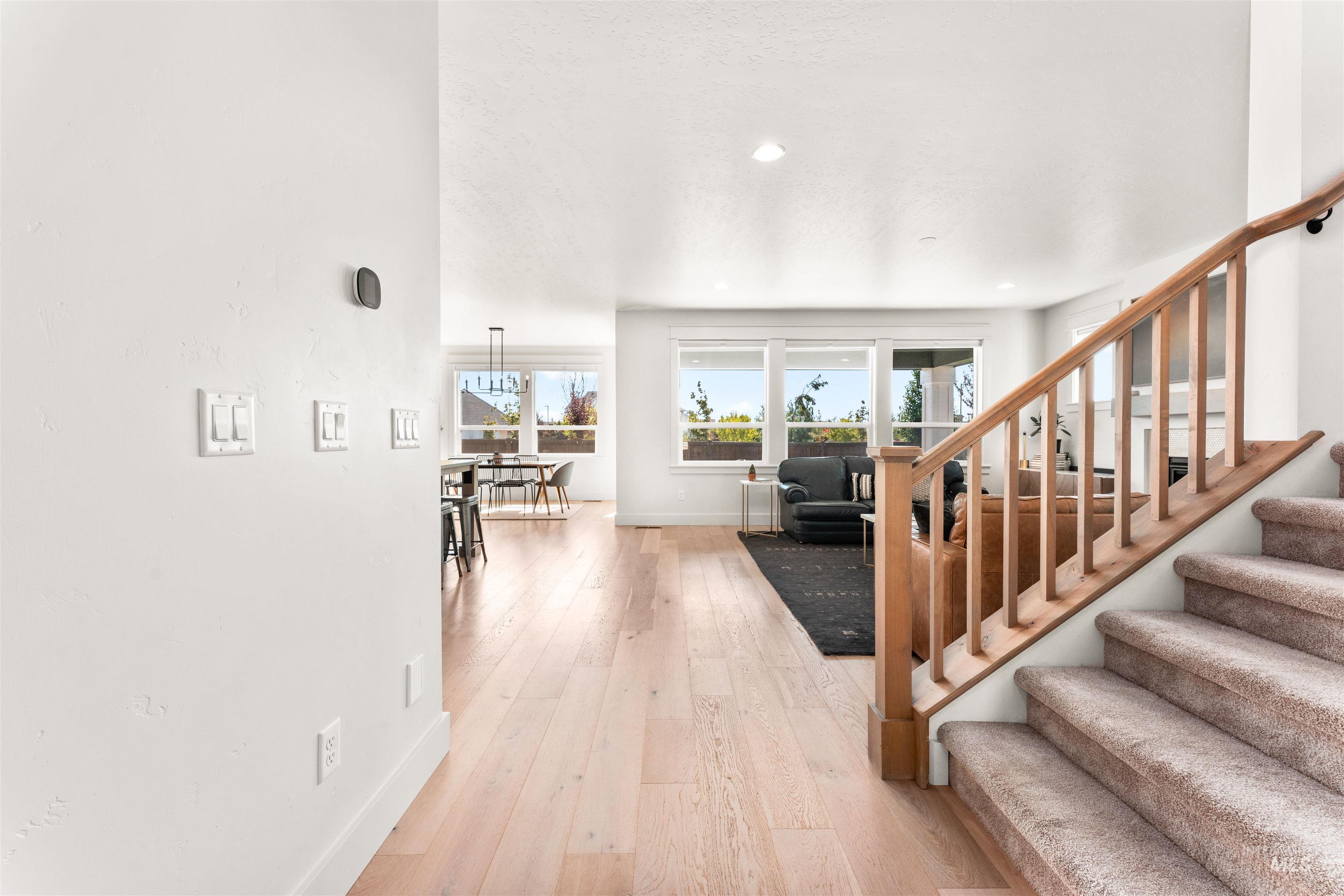 6724 N Adale Way, Meridian, Idaho 83646, 4 Bedrooms, 3.5 Bathrooms, Residential For Sale, Price $999,900, 98966164