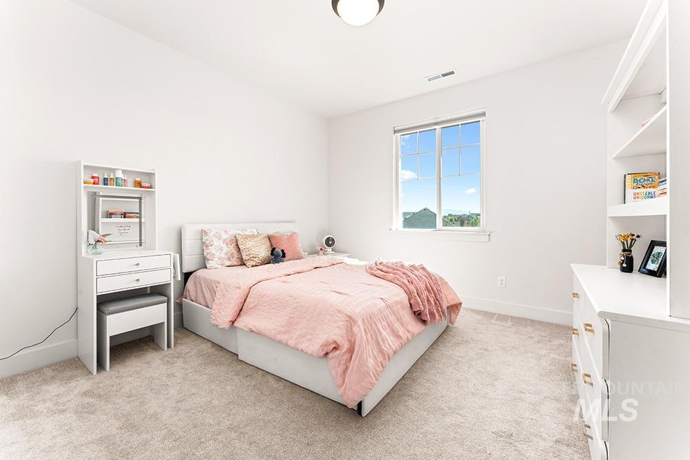 6724 N Adale Way, Meridian, Idaho 83646, 4 Bedrooms, 3.5 Bathrooms, Residential For Sale, Price $999,900, 98966164