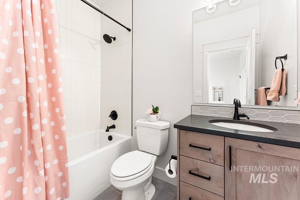 6724 N Adale Way, Meridian, Idaho 83646, 4 Bedrooms, 3.5 Bathrooms, Residential For Sale, Price $999,900, 98966164