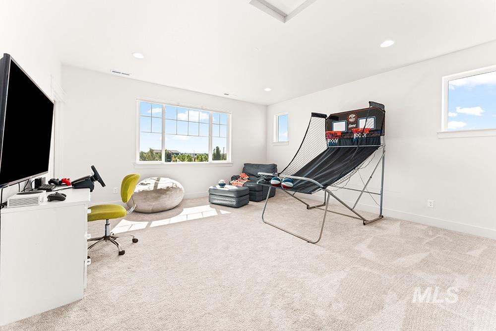 6724 N Adale Way, Meridian, Idaho 83646, 4 Bedrooms, 3.5 Bathrooms, Residential For Sale, Price $999,900, 98966164