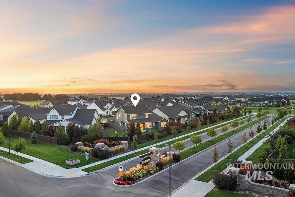 6724 N Adale Way, Meridian, Idaho 83646, 4 Bedrooms, 3.5 Bathrooms, Residential For Sale, Price $999,900, 98966164