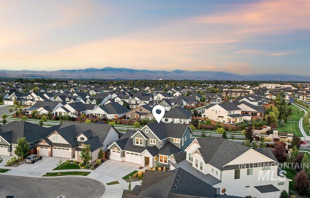 6724 N Adale Way, Meridian, Idaho 83646, 4 Bedrooms, 3.5 Bathrooms, Residential For Sale, Price $999,900, 98966164