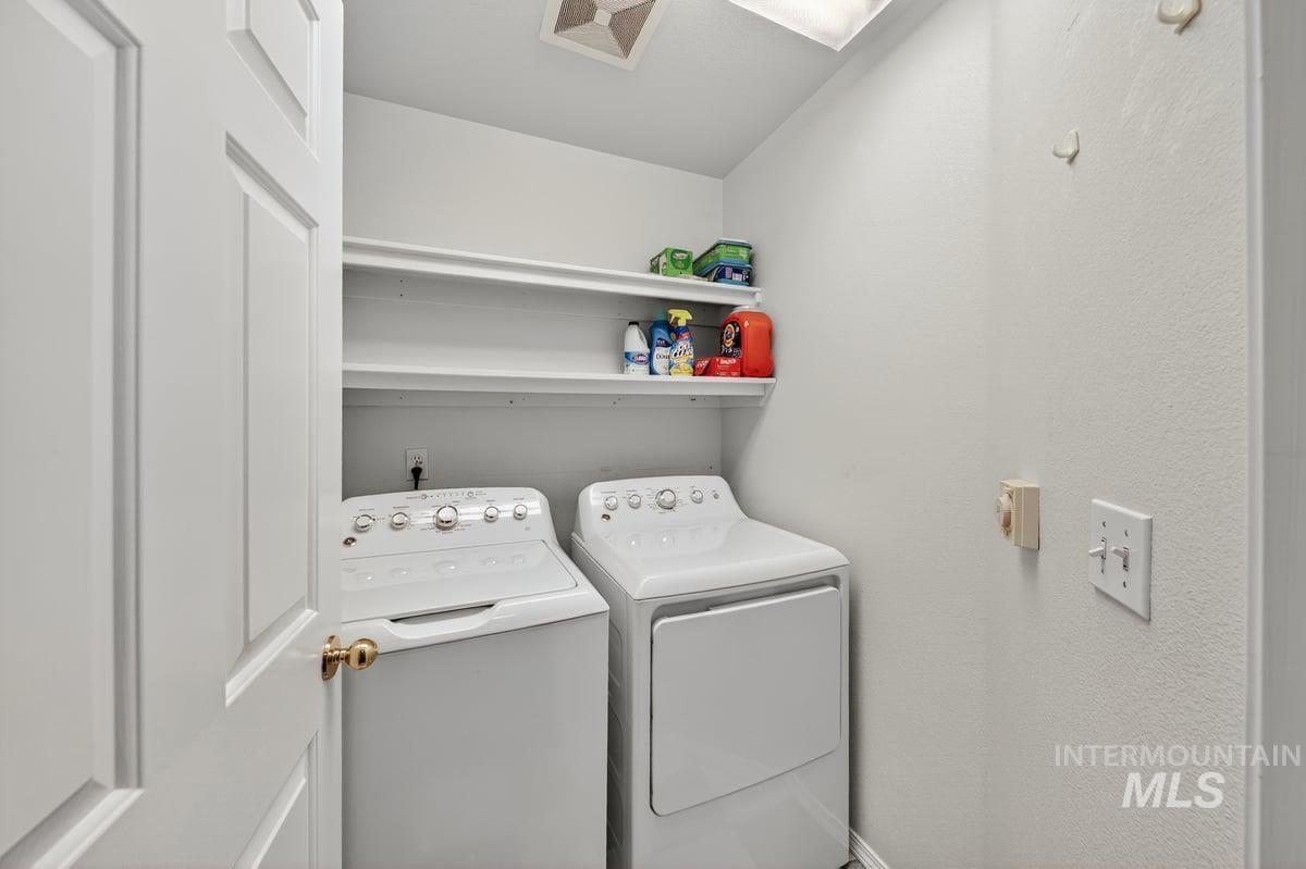 893 E Cembra St, Eagle, Idaho 83616, 3 Bedrooms, 2 Bathrooms, Residential For Sale, Price $499,000, 98966167