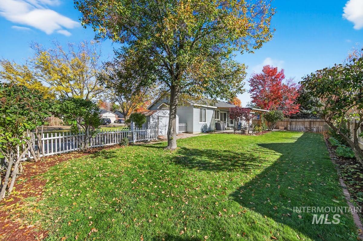 893 E Cembra St, Eagle, Idaho 83616, 3 Bedrooms, 2 Bathrooms, Residential For Sale, Price $499,000, 98966167