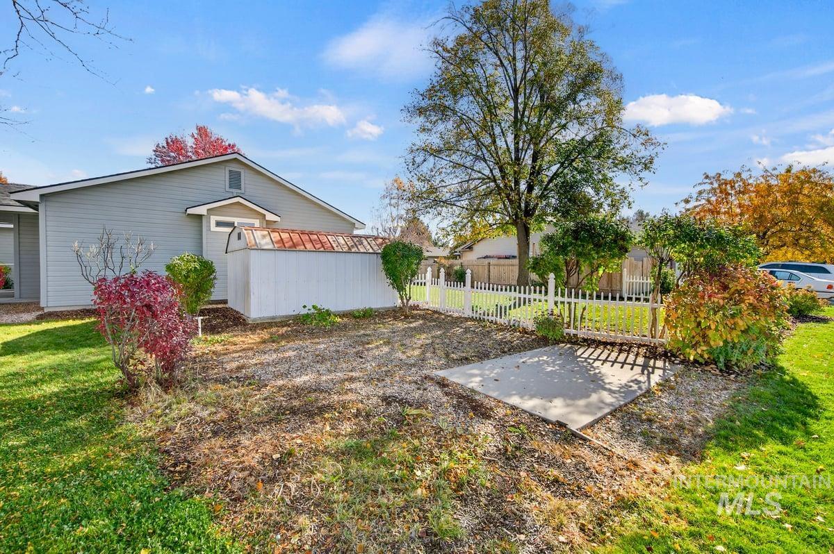 893 E Cembra St, Eagle, Idaho 83616, 3 Bedrooms, 2 Bathrooms, Residential For Sale, Price $499,000, 98966167