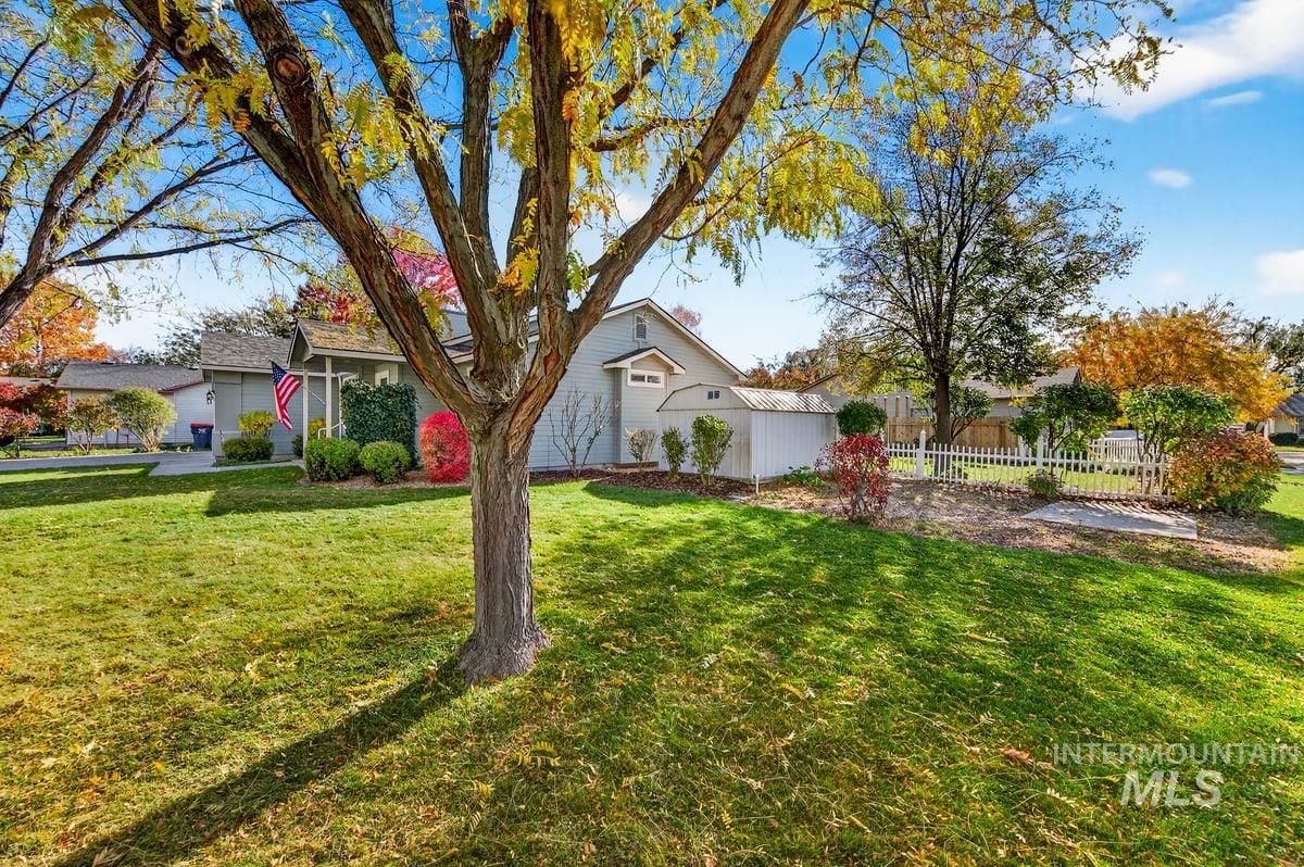 893 E Cembra St, Eagle, Idaho 83616, 3 Bedrooms, 2 Bathrooms, Residential For Sale, Price $499,000, 98966167