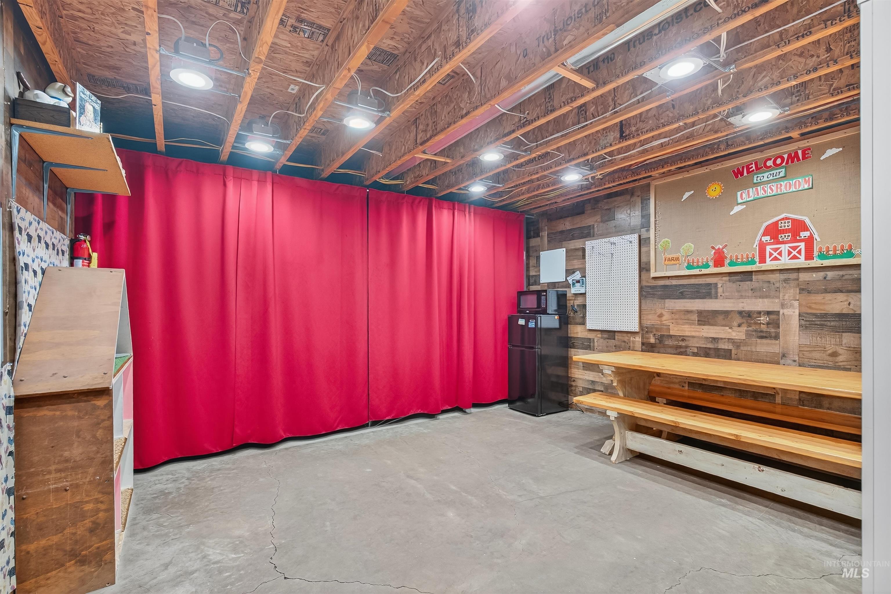 1827 Grelle Ave, Lewiston, Idaho 83501, 4 Bedrooms, 3 Bathrooms, Residential For Sale, Price $934,900, 98966168