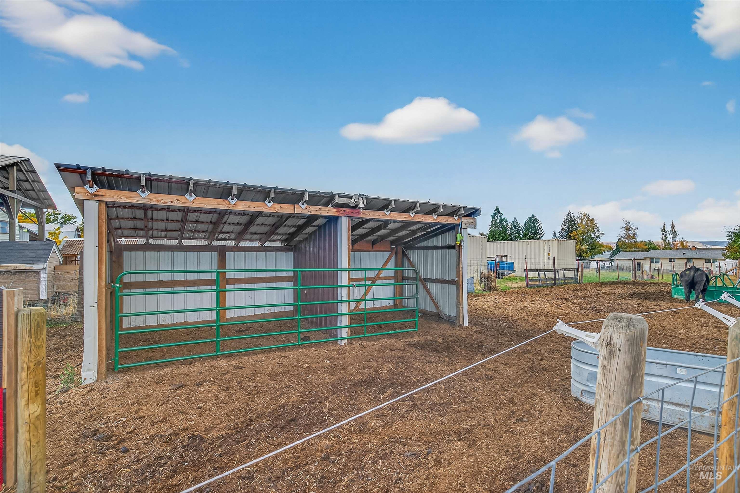 1827 Grelle Ave, Lewiston, Idaho 83501, 4 Bedrooms, 3 Bathrooms, Residential For Sale, Price $934,900, 98966168