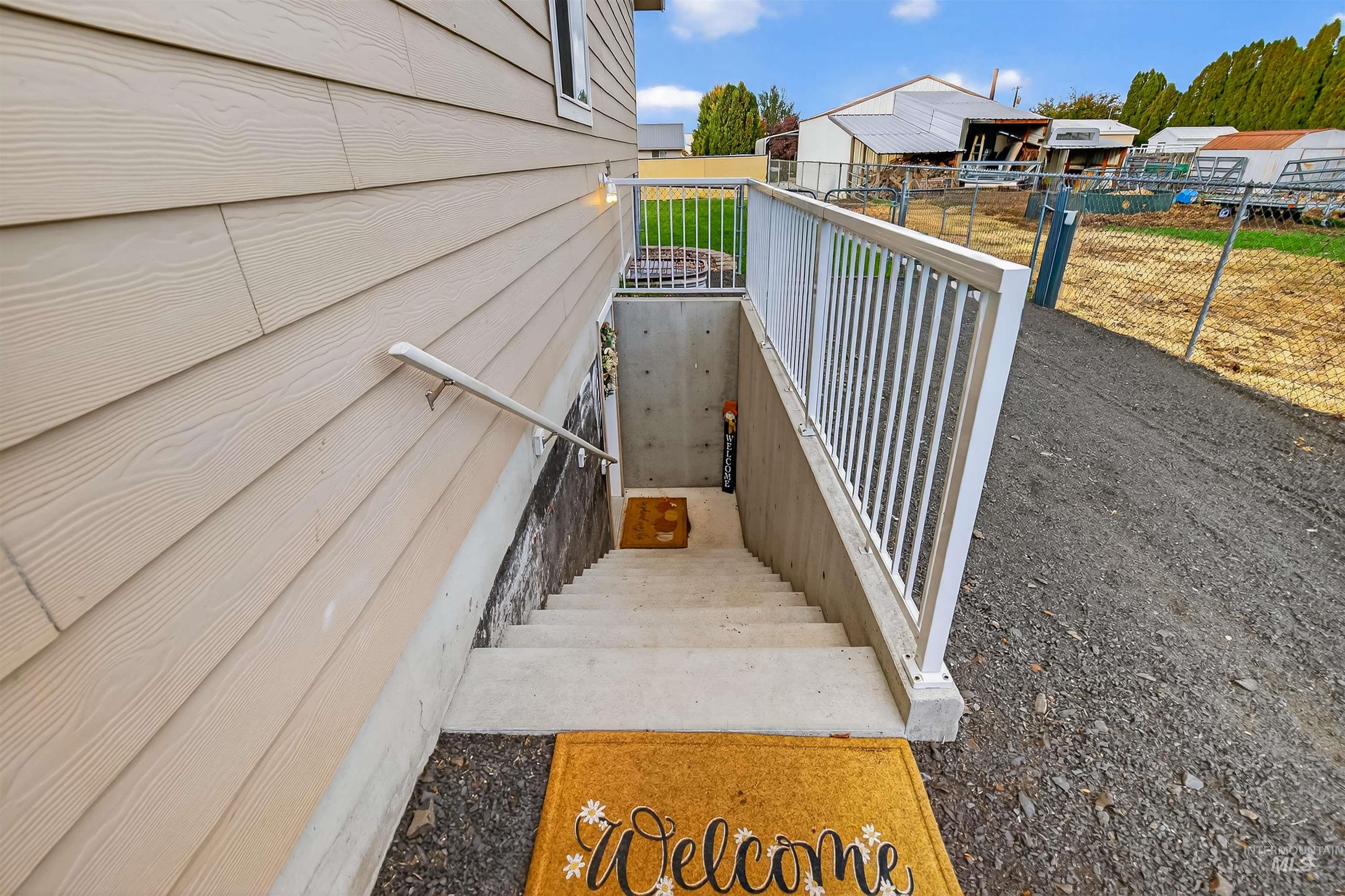 1827 Grelle Ave, Lewiston, Idaho 83501, 4 Bedrooms, 3 Bathrooms, Residential For Sale, Price $934,900, 98966168