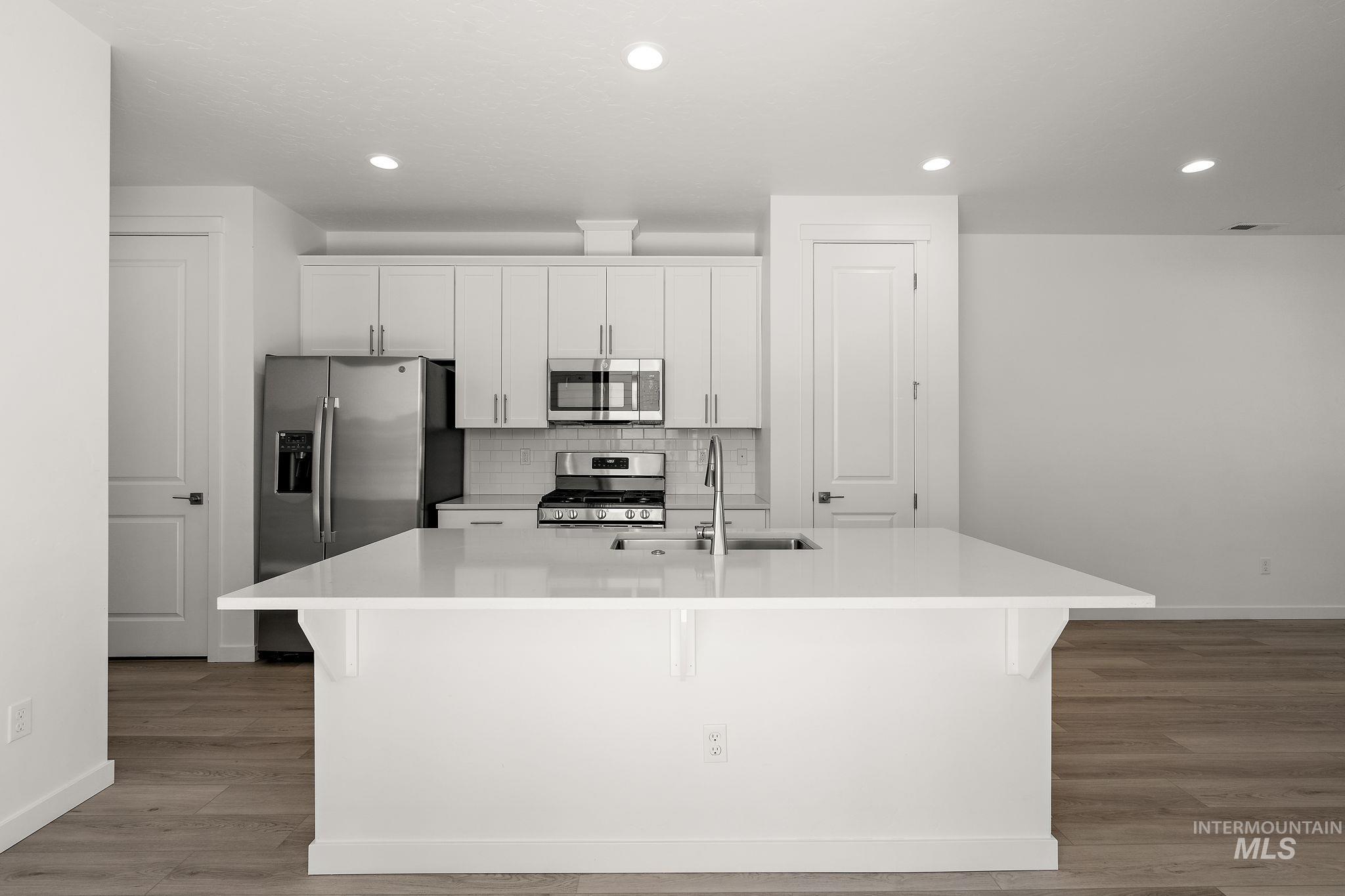 12315 W Endsley Lane, Star, Idaho 83669, 3 Bedrooms, 2.5 Bathrooms, Residential For Sale, Price $374,990, 98966169