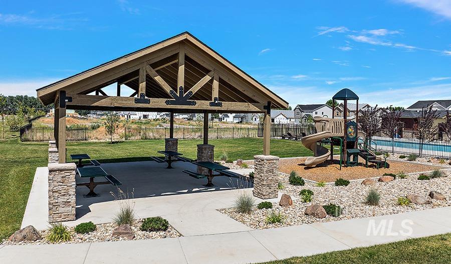 12315 W Endsley Lane, Star, Idaho 83669, 3 Bedrooms, 2.5 Bathrooms, Residential For Sale, Price $374,990, 98966169