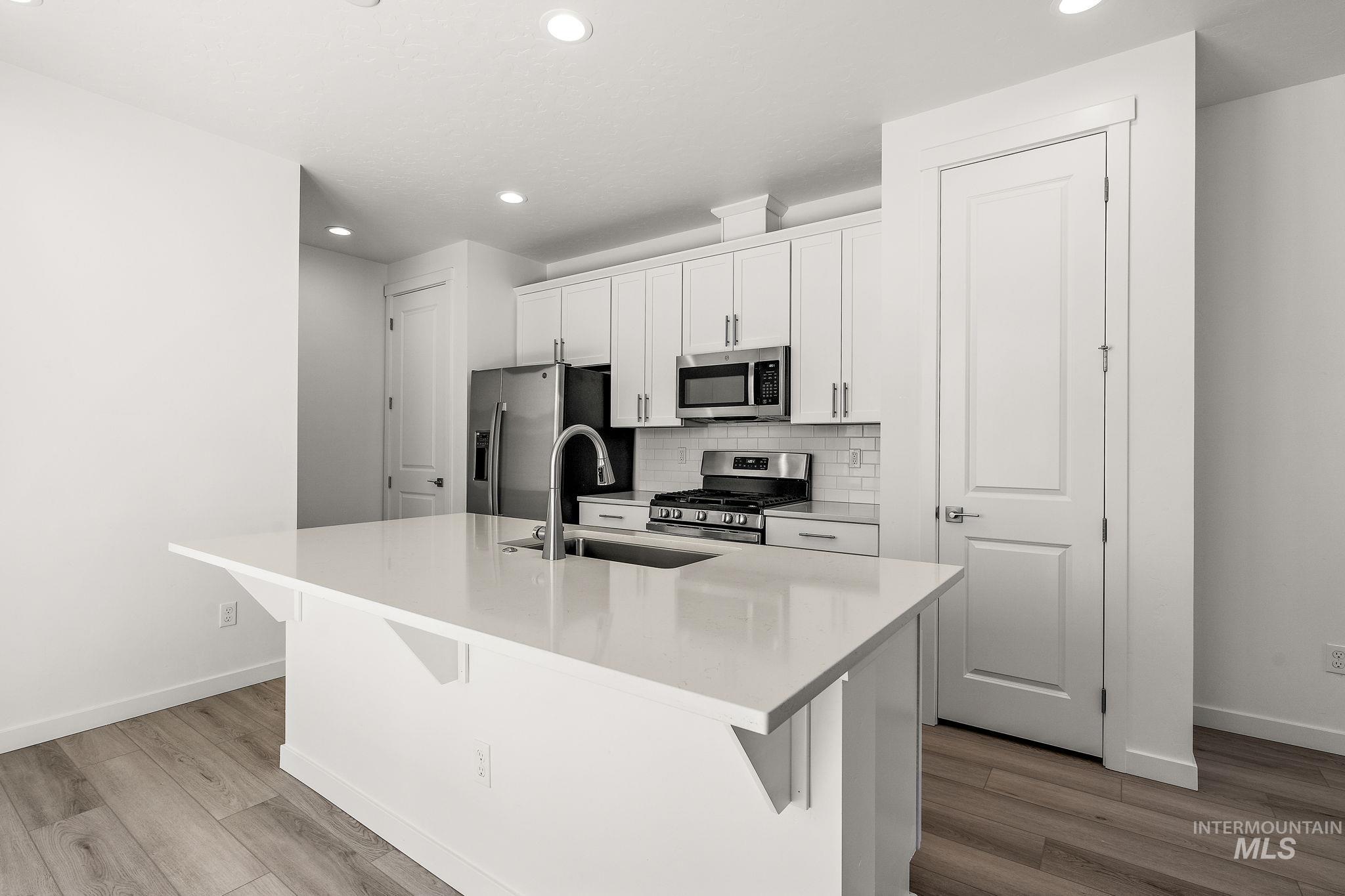 12315 W Endsley Lane, Star, Idaho 83669, 3 Bedrooms, 2.5 Bathrooms, Residential For Sale, Price $374,990, 98966169