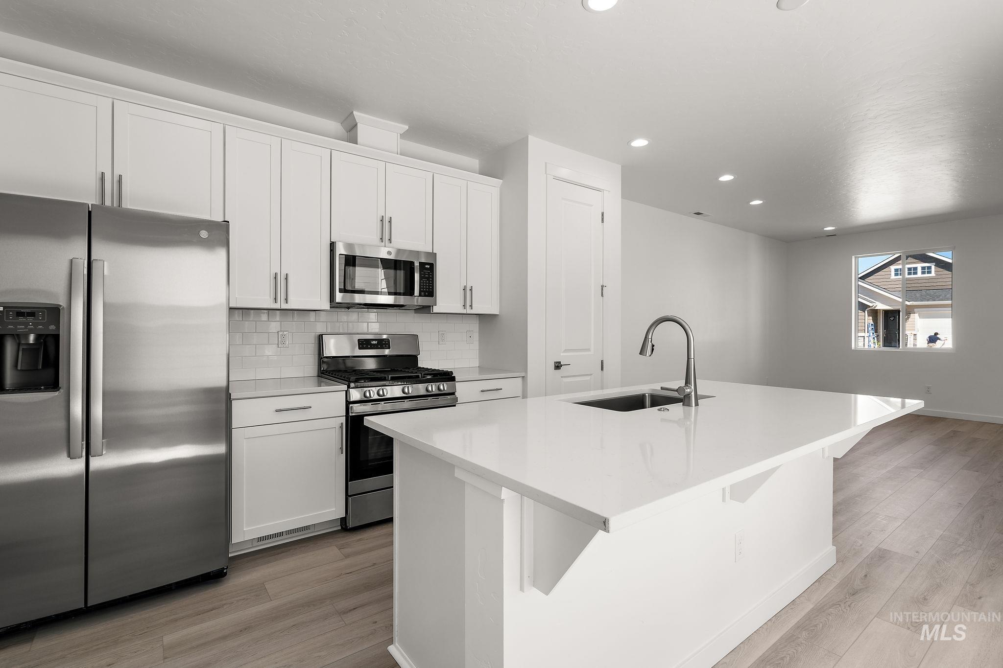 12315 W Endsley Lane, Star, Idaho 83669, 3 Bedrooms, 2.5 Bathrooms, Residential For Sale, Price $374,990, 98966169