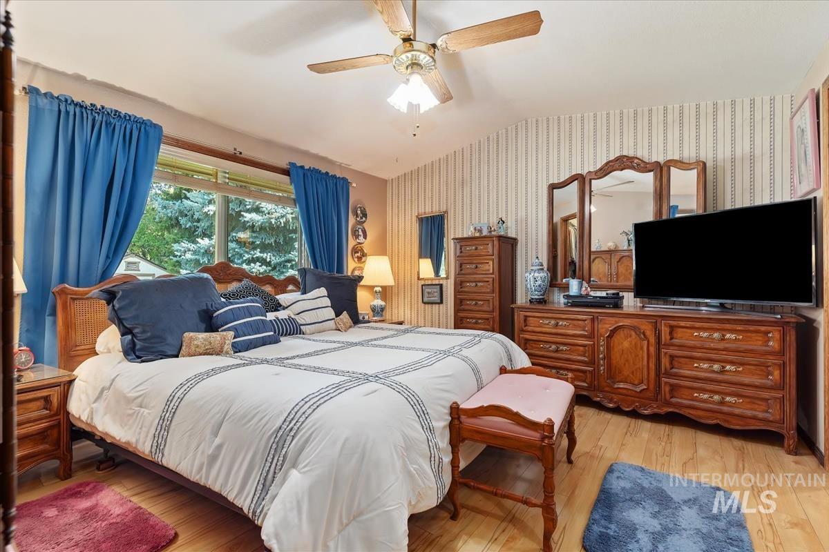 2376 E Serene Dr., Boise, Idaho 83706, 3 Bedrooms, 2 Bathrooms, Residential For Sale, Price $530,000, 98966170