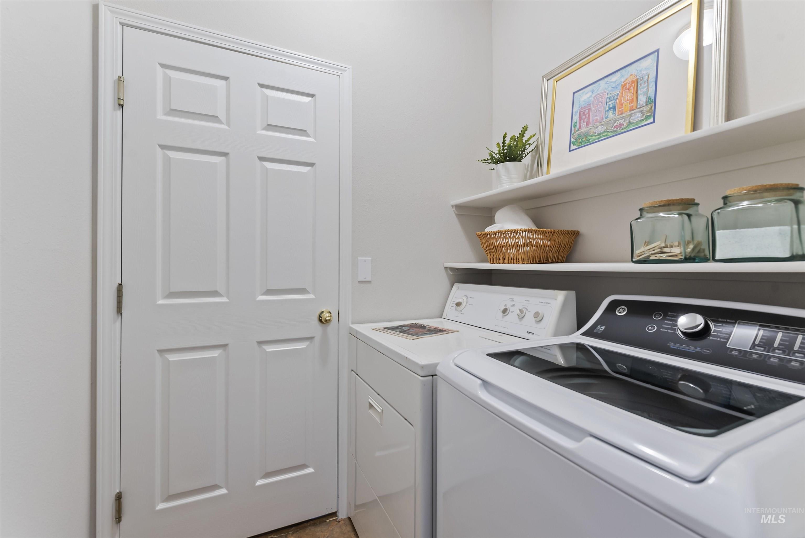 2416 N Birchgrove Lane, Boise, Idaho 83703, 2 Bedrooms, 2 Bathrooms, Residential For Sale, Price $445,000, 98966171