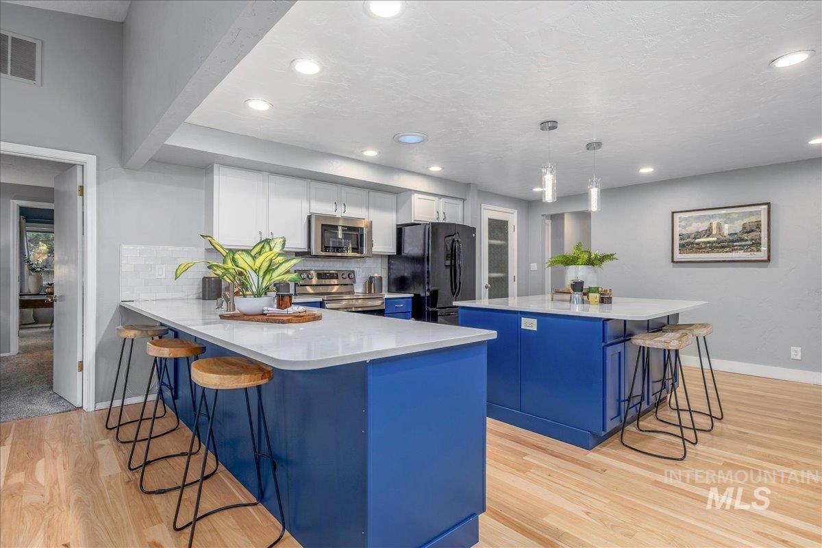 387 W Pickerell Ct, Boise, Idaho 83706, 4 Bedrooms, 3 Bathrooms, Residential For Sale, Price $649,900, 98966172