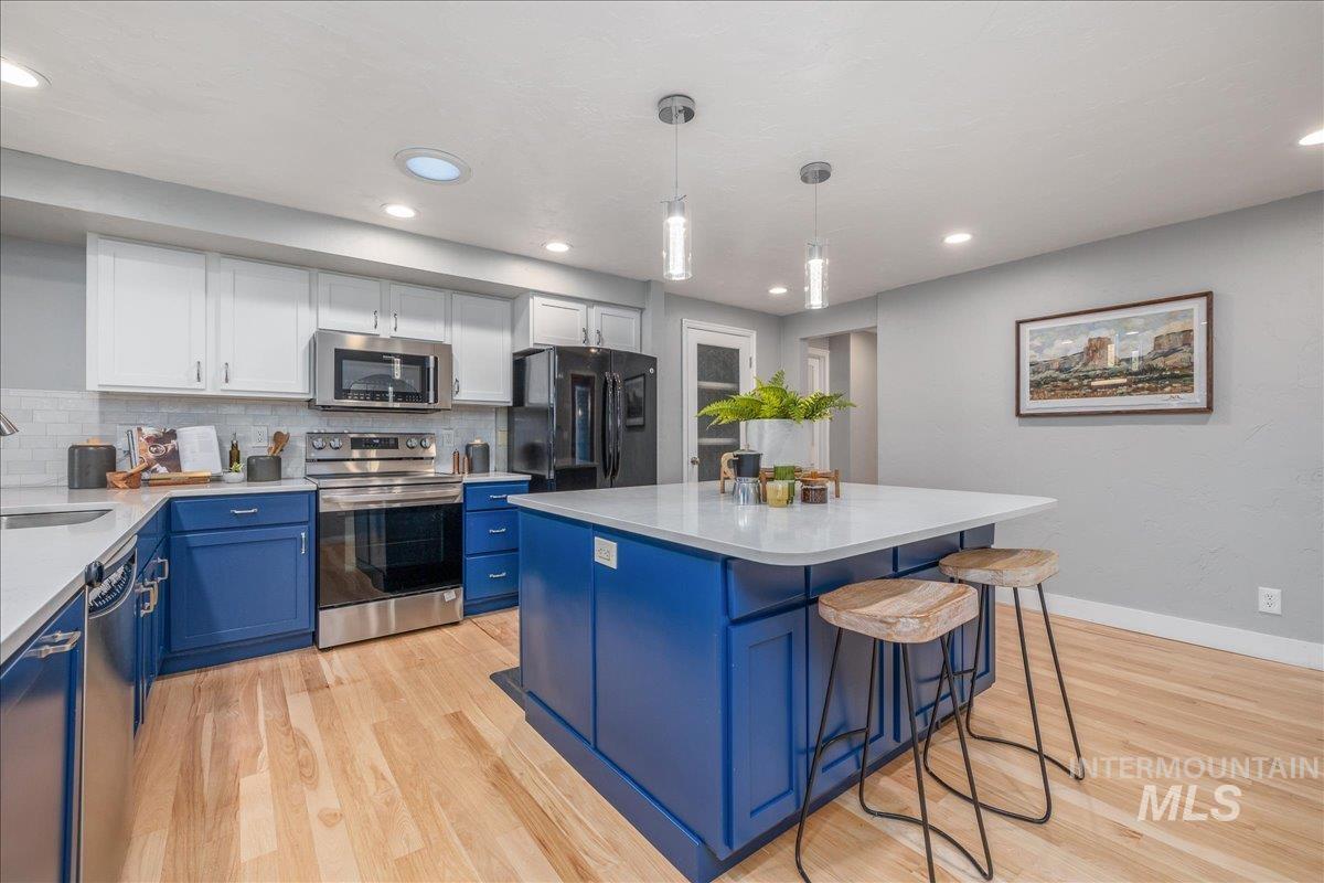 387 W Pickerell Ct, Boise, Idaho 83706, 4 Bedrooms, 3 Bathrooms, Residential For Sale, Price $649,900, 98966172