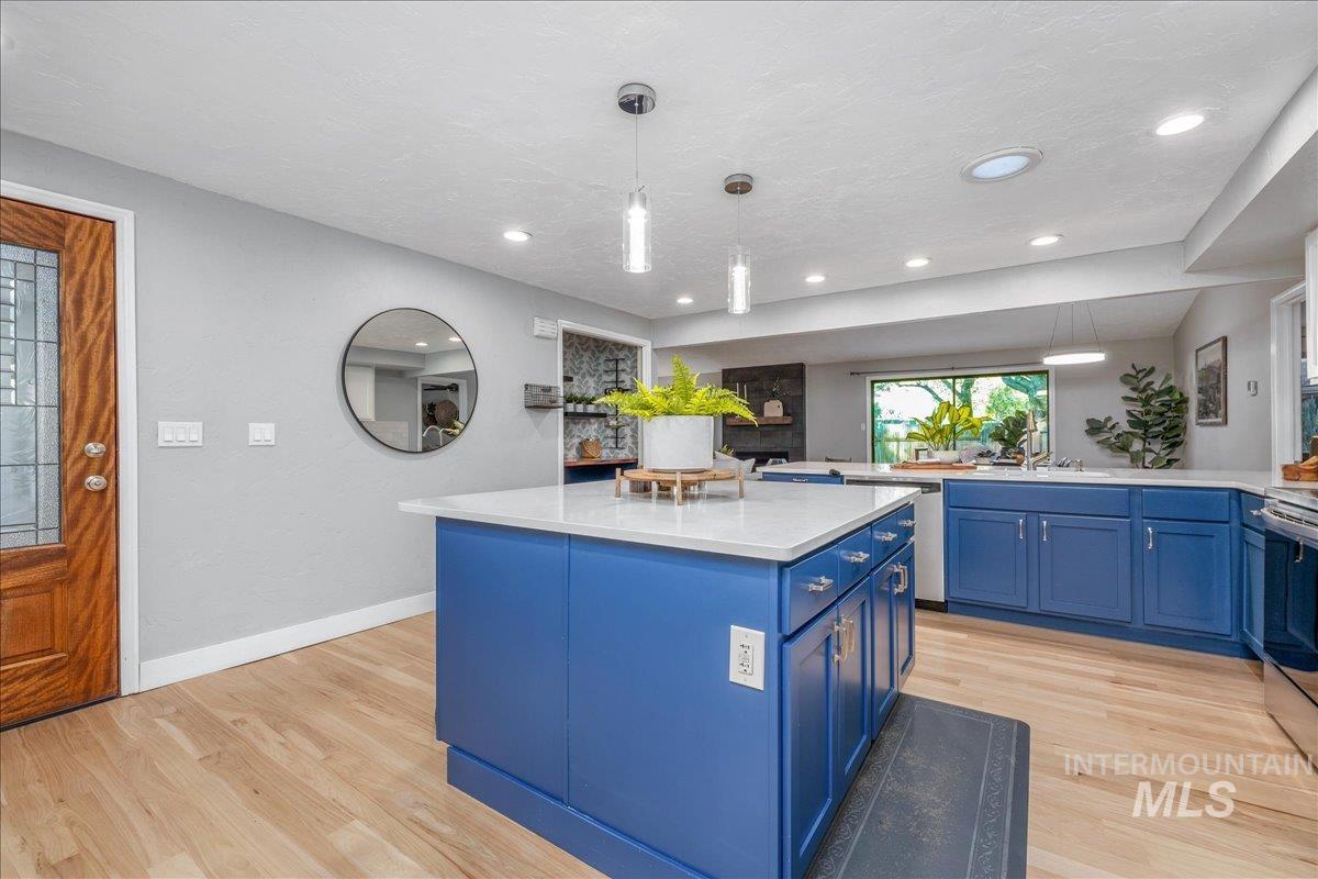 387 W Pickerell Ct, Boise, Idaho 83706, 4 Bedrooms, 3 Bathrooms, Residential For Sale, Price $649,900, 98966172