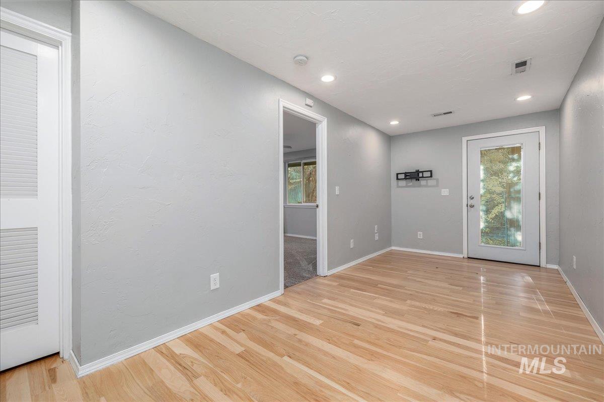 387 W Pickerell Ct, Boise, Idaho 83706, 4 Bedrooms, 3 Bathrooms, Residential For Sale, Price $649,900, 98966172