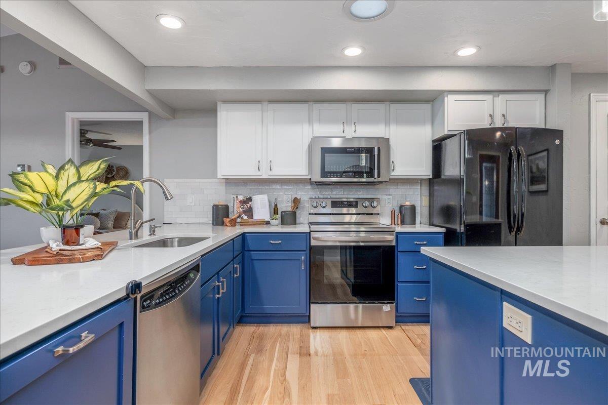 387 W Pickerell Ct, Boise, Idaho 83706, 4 Bedrooms, 3 Bathrooms, Residential For Sale, Price $649,900, 98966172