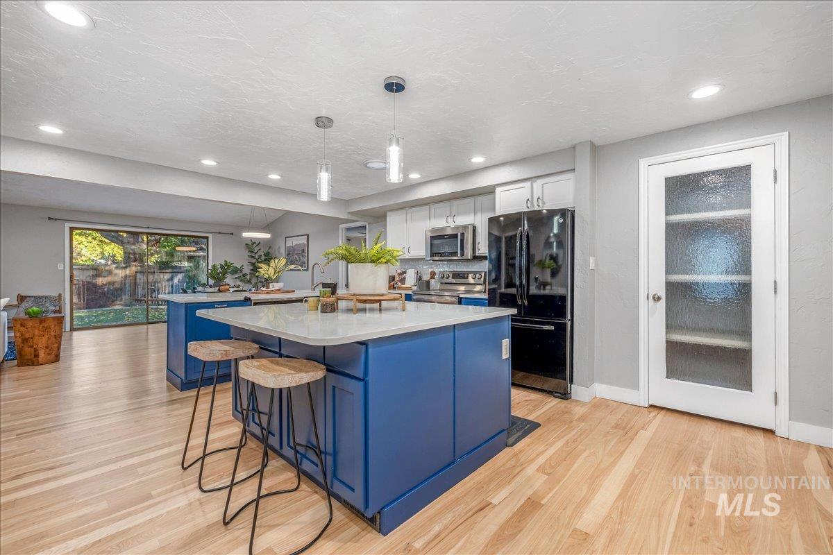 387 W Pickerell Ct, Boise, Idaho 83706, 4 Bedrooms, 3 Bathrooms, Residential For Sale, Price $649,900, 98966172