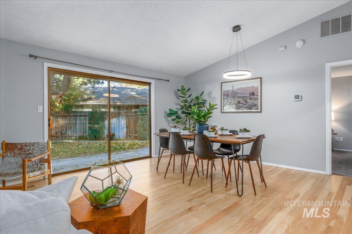 387 W Pickerell Ct, Boise, Idaho 83706, 4 Bedrooms, 3 Bathrooms, Residential For Sale, Price $649,900, 98966172