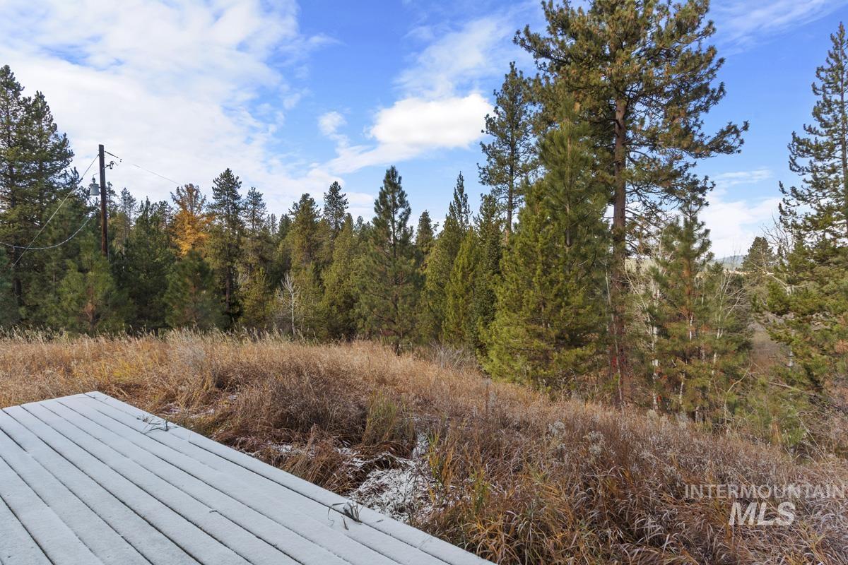 301 W Mill Street, Cascade, Idaho 83611, 2 Bedrooms, 1 Bathroom, Residential For Sale, Price $249,900, 98966179