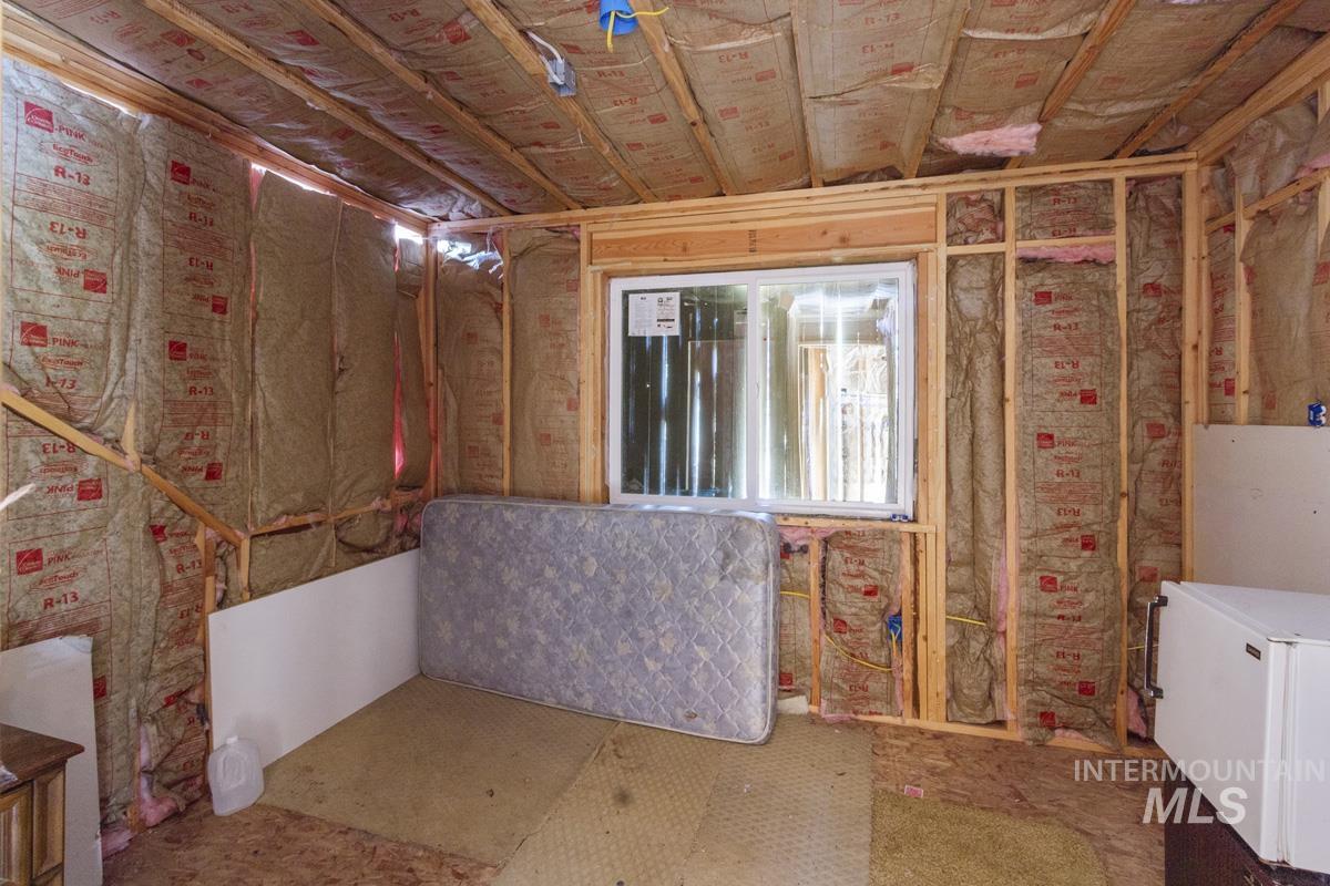 301 W Mill Street, Cascade, Idaho 83611, 2 Bedrooms, 1 Bathroom, Residential For Sale, Price $249,900, 98966179