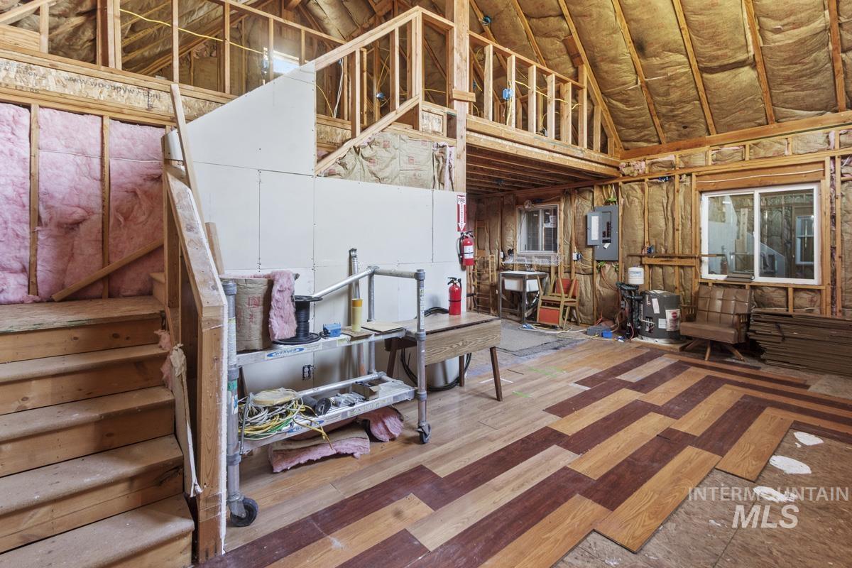 301 W Mill Street, Cascade, Idaho 83611, 2 Bedrooms, 1 Bathroom, Residential For Sale, Price $249,900, 98966179