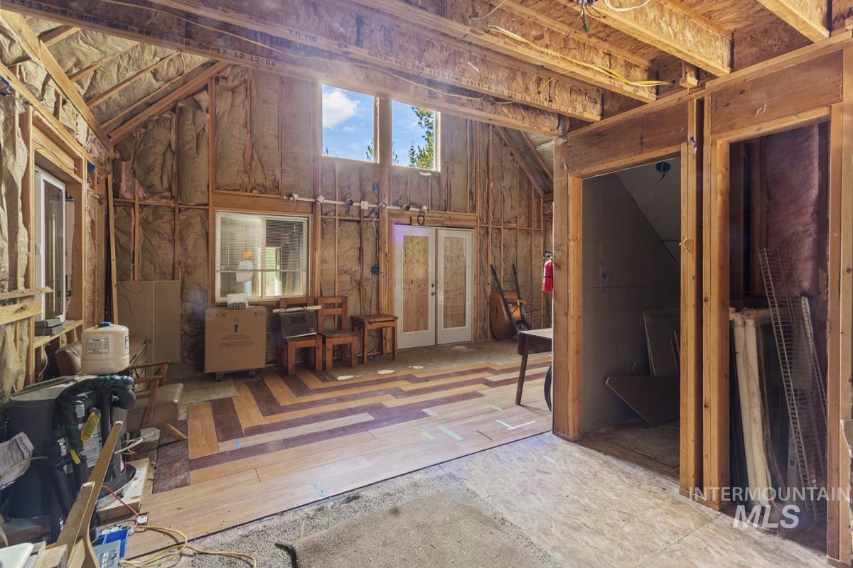 301 W Mill Street, Cascade, Idaho 83611, 2 Bedrooms, 1 Bathroom, Residential For Sale, Price $249,900, 98966179