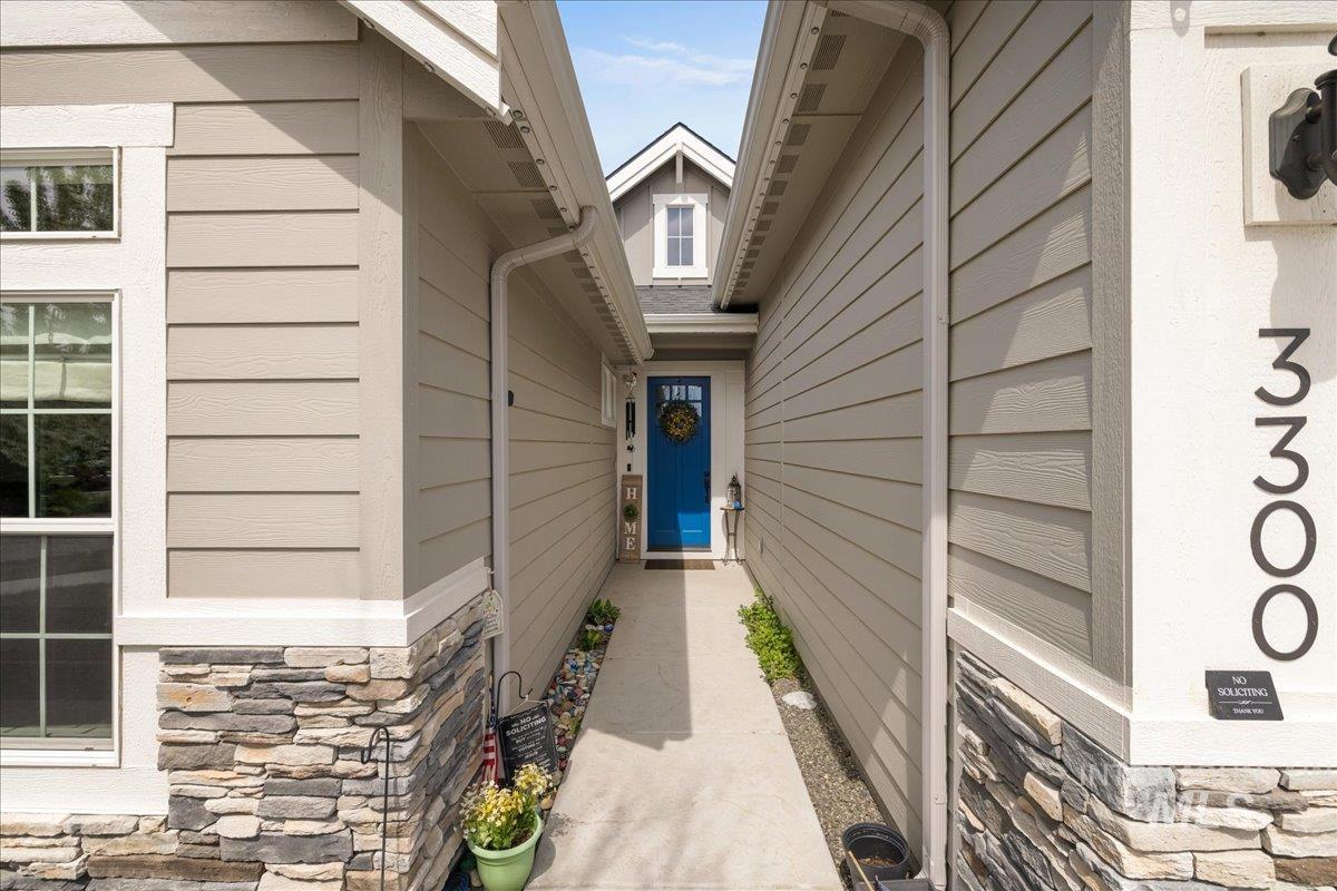 3300 E Levin Dr, Meridian, Idaho 83642, 3 Bedrooms, 3 Bathrooms, Residential For Sale, Price $685,000, 98966187