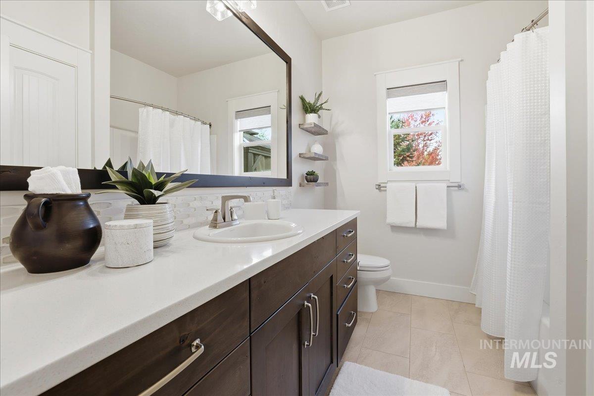 3300 E Levin Dr, Meridian, Idaho 83642, 3 Bedrooms, 3 Bathrooms, Residential For Sale, Price $685,000, 98966187