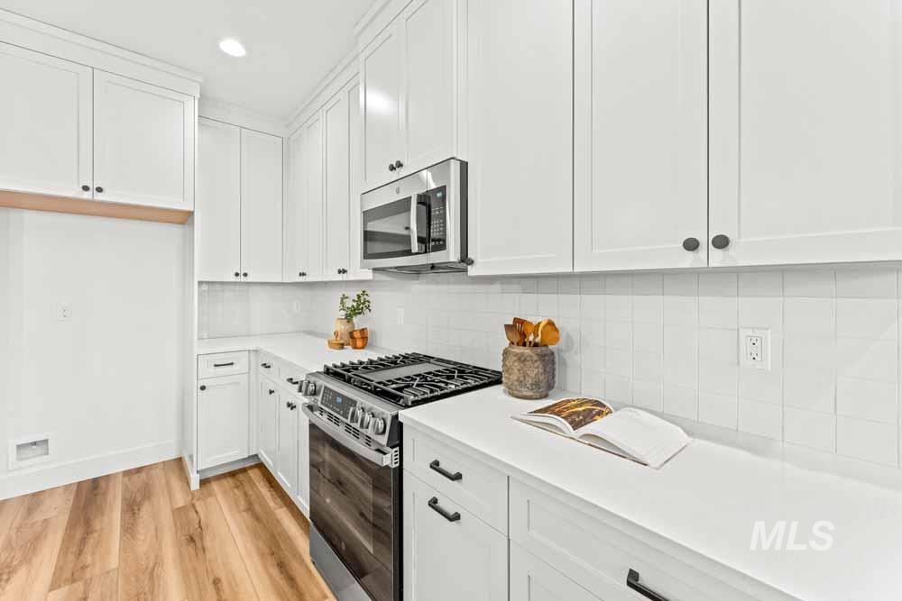 373 E Lombard Ln, Eagle, Idaho 83616, 3 Bedrooms, 2.5 Bathrooms, Residential For Sale, Price $570,000, 98966188