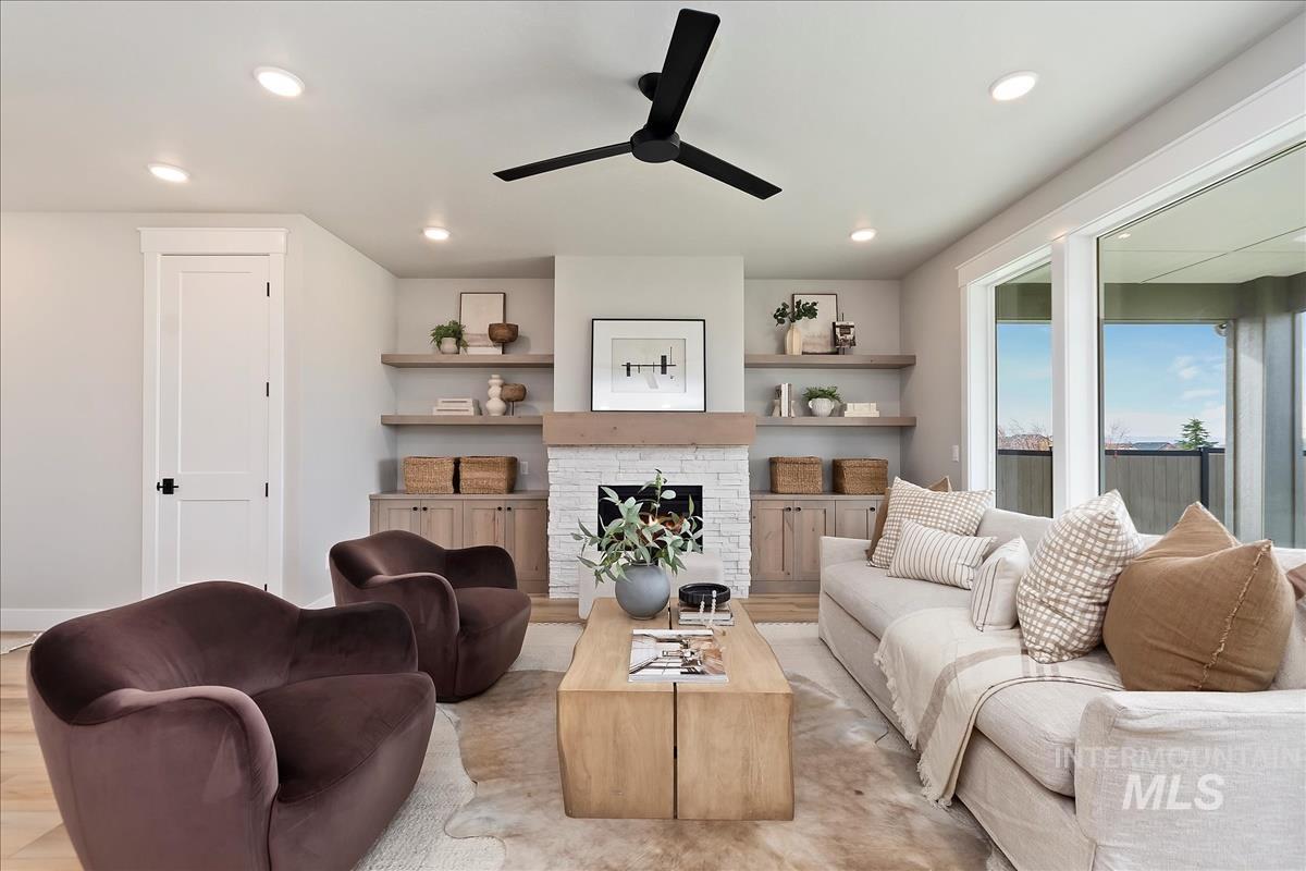 4615 N Alameda Creek Ave, Meridian, Idaho 83646, 4 Bedrooms, 3.5 Bathrooms, Residential For Sale, Price $719,900, 98966195