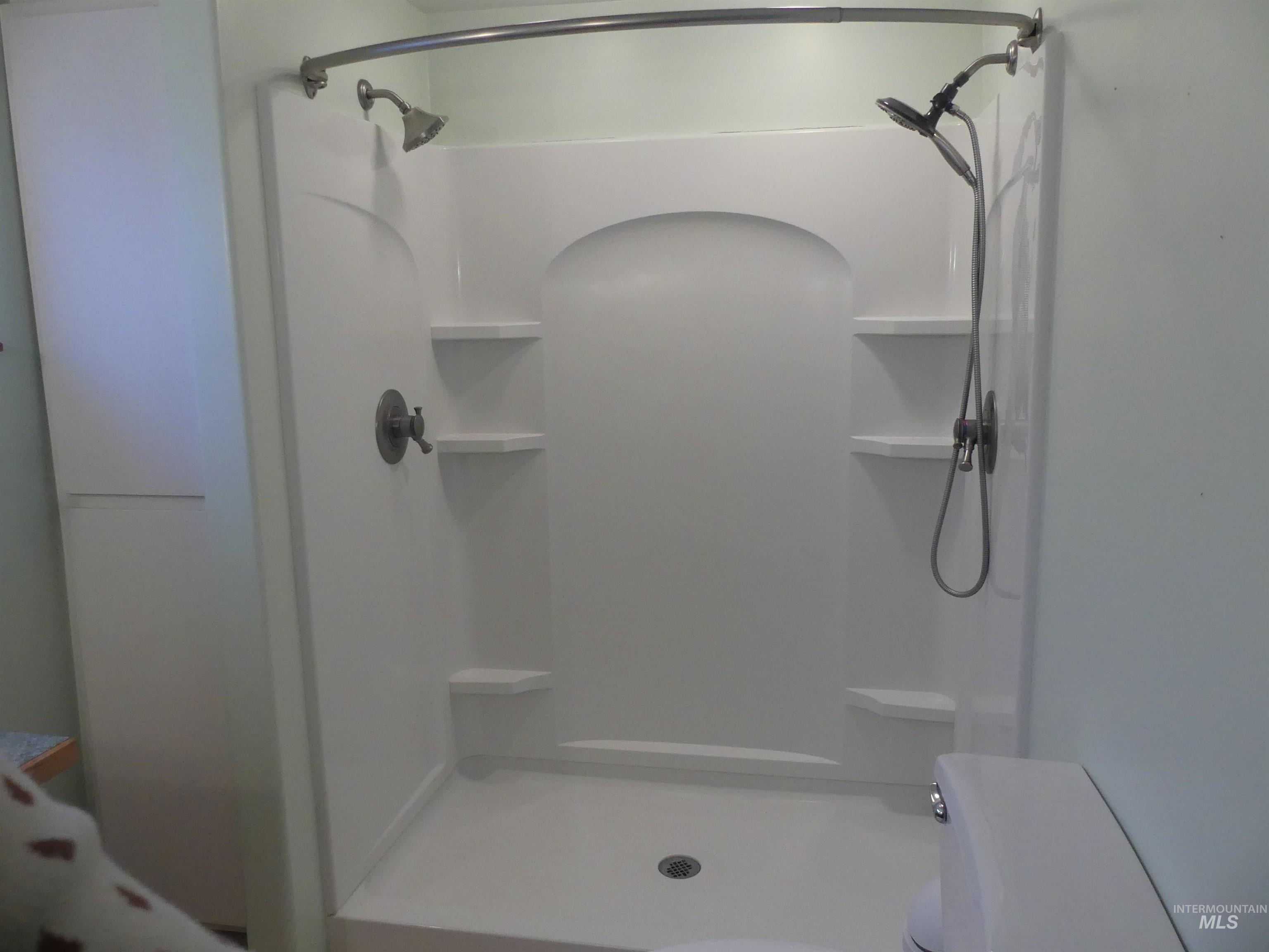 Full bathroom featuring a shower