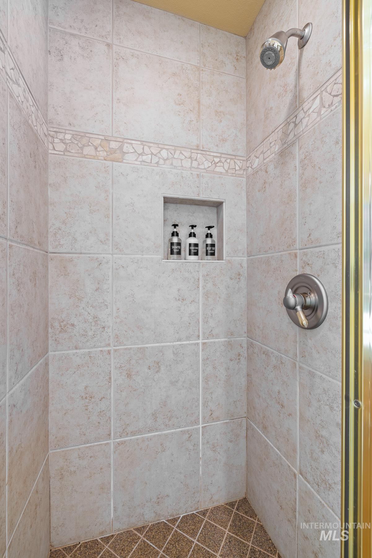 101 E Lake Street, McCall, Idaho 83638, 3 Bedrooms, 3 Bathrooms, Residential For Sale, Price $2,195,000, 98966227