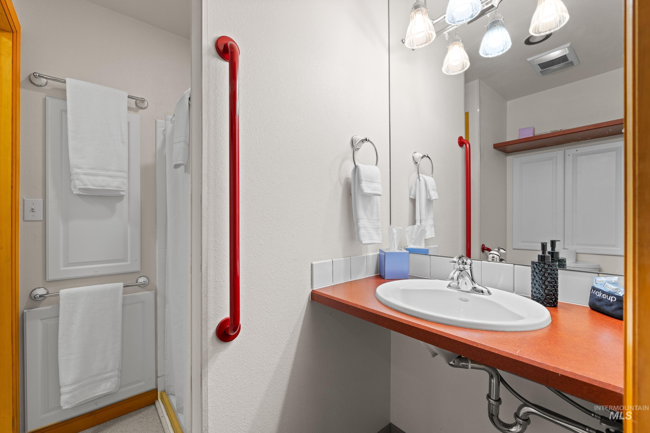 101 E Lake Street, McCall, Idaho 83638, 3 Bedrooms, 3 Bathrooms, Residential For Sale, Price $2,195,000, 98966227