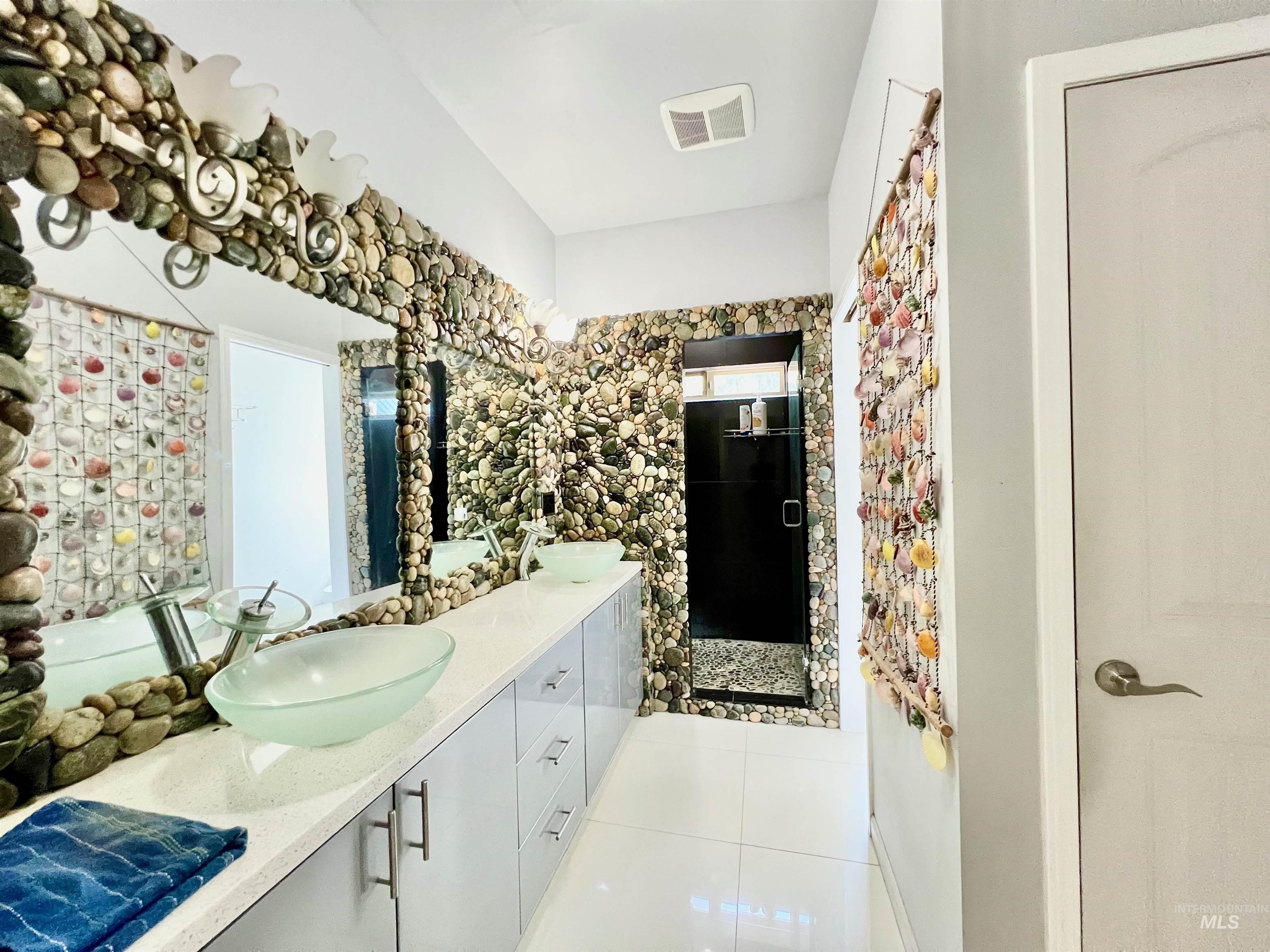 22545 Angel Ridge Road, Peck, Idaho 83545, 5 Bedrooms, 3 Bathrooms, Residential For Sale, Price $699,000, 98966229