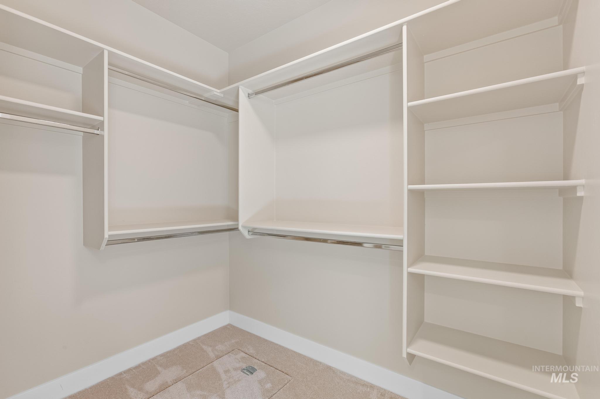 1737 E Grayson, Meridian, Idaho 83642, 3 Bedrooms, 2 Bathrooms, Residential For Sale, Price $508,900, 98966231