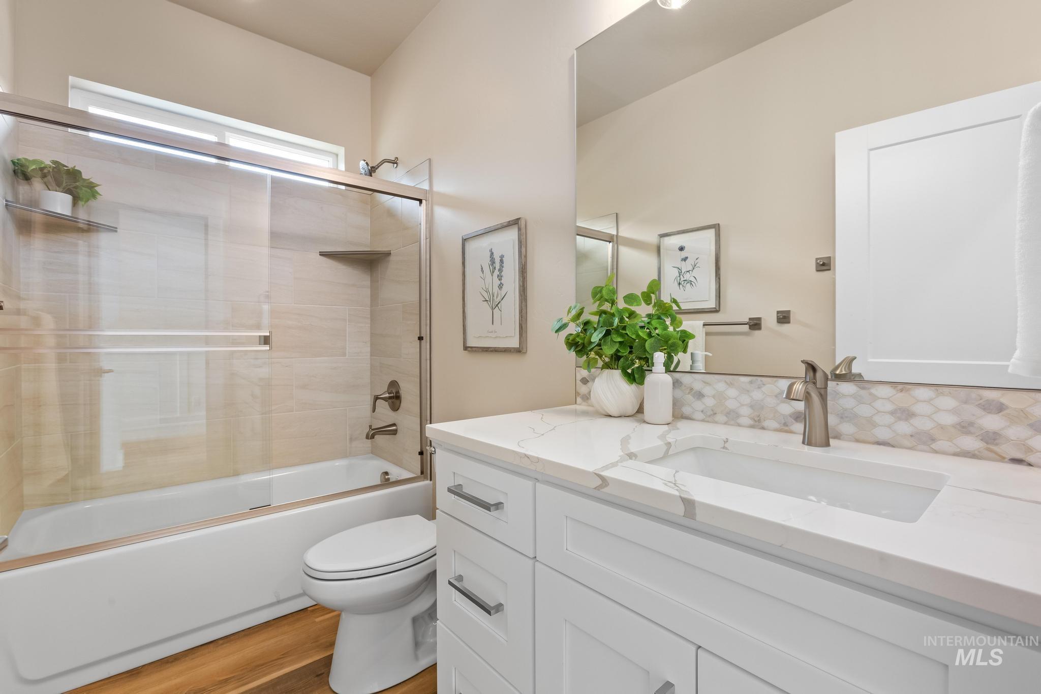 1737 E Grayson, Meridian, Idaho 83642, 3 Bedrooms, 2 Bathrooms, Residential For Sale, Price $508,900, 98966231