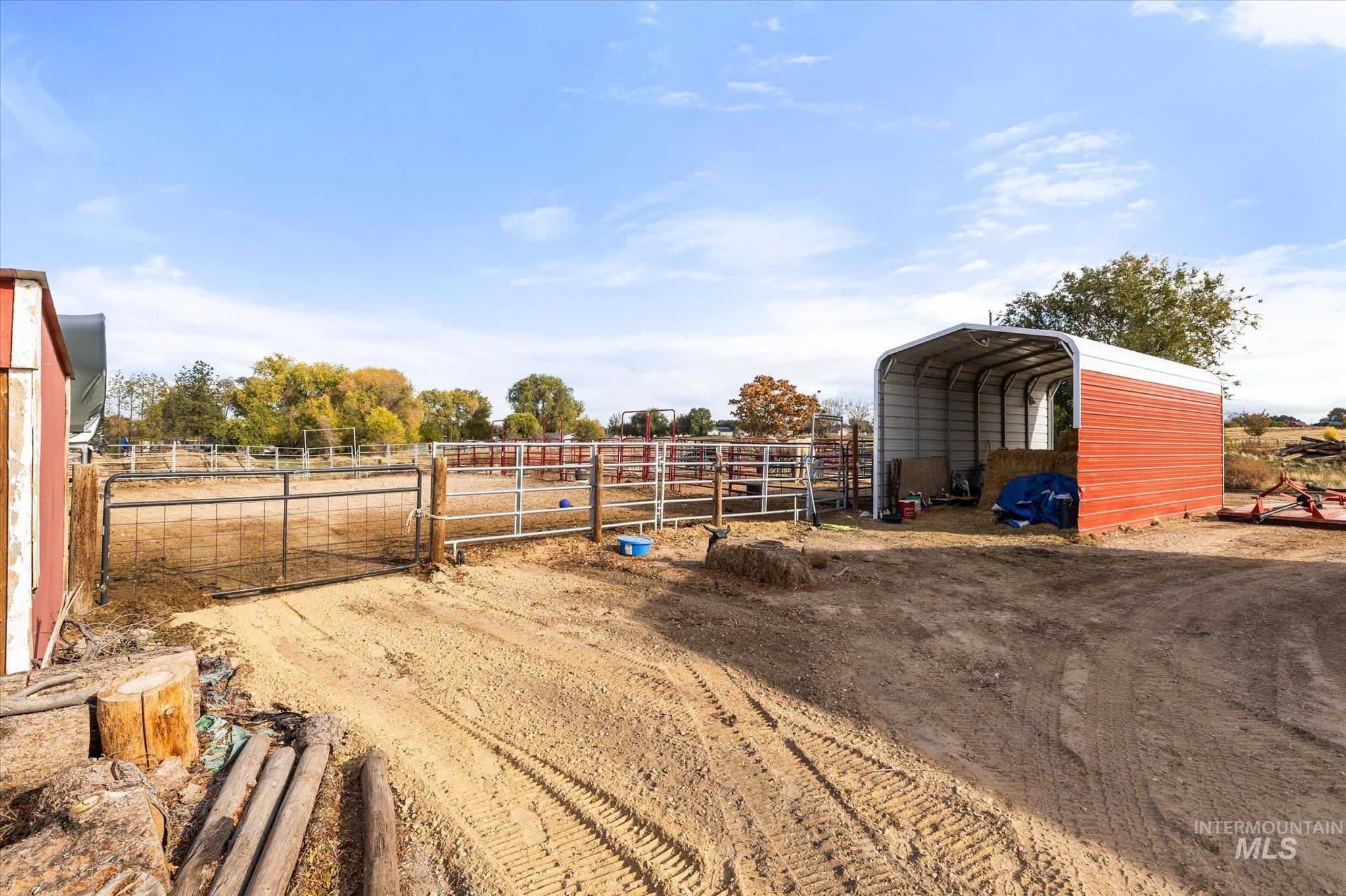 8626 Track Rd, Nampa, Idaho 83686, 4 Bedrooms, 2 Bathrooms, Residential For Sale, Price $810,000, 98966234