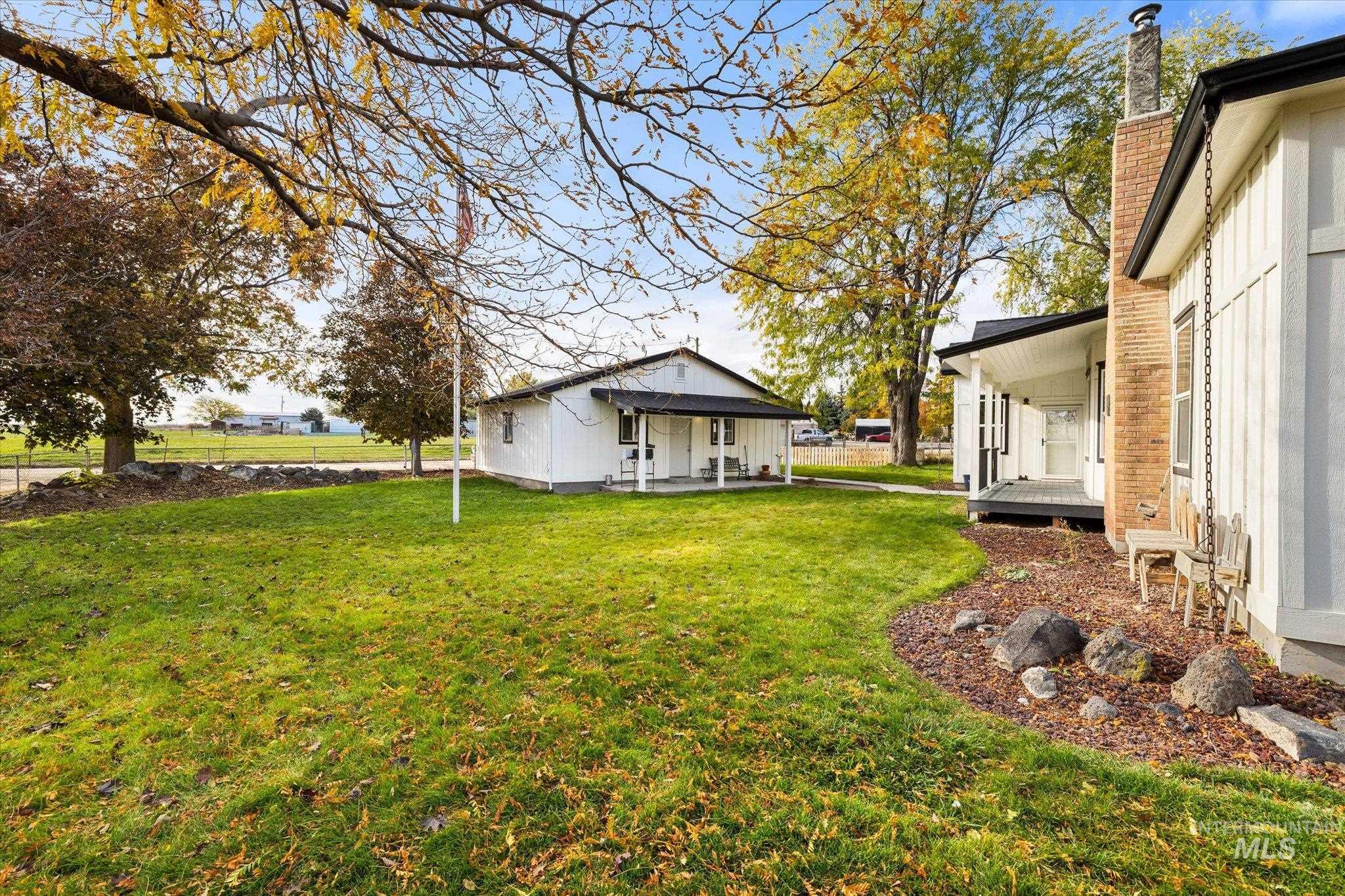 8626 Track Rd, Nampa, Idaho 83686, 4 Bedrooms, 2 Bathrooms, Residential For Sale, Price $810,000, 98966234