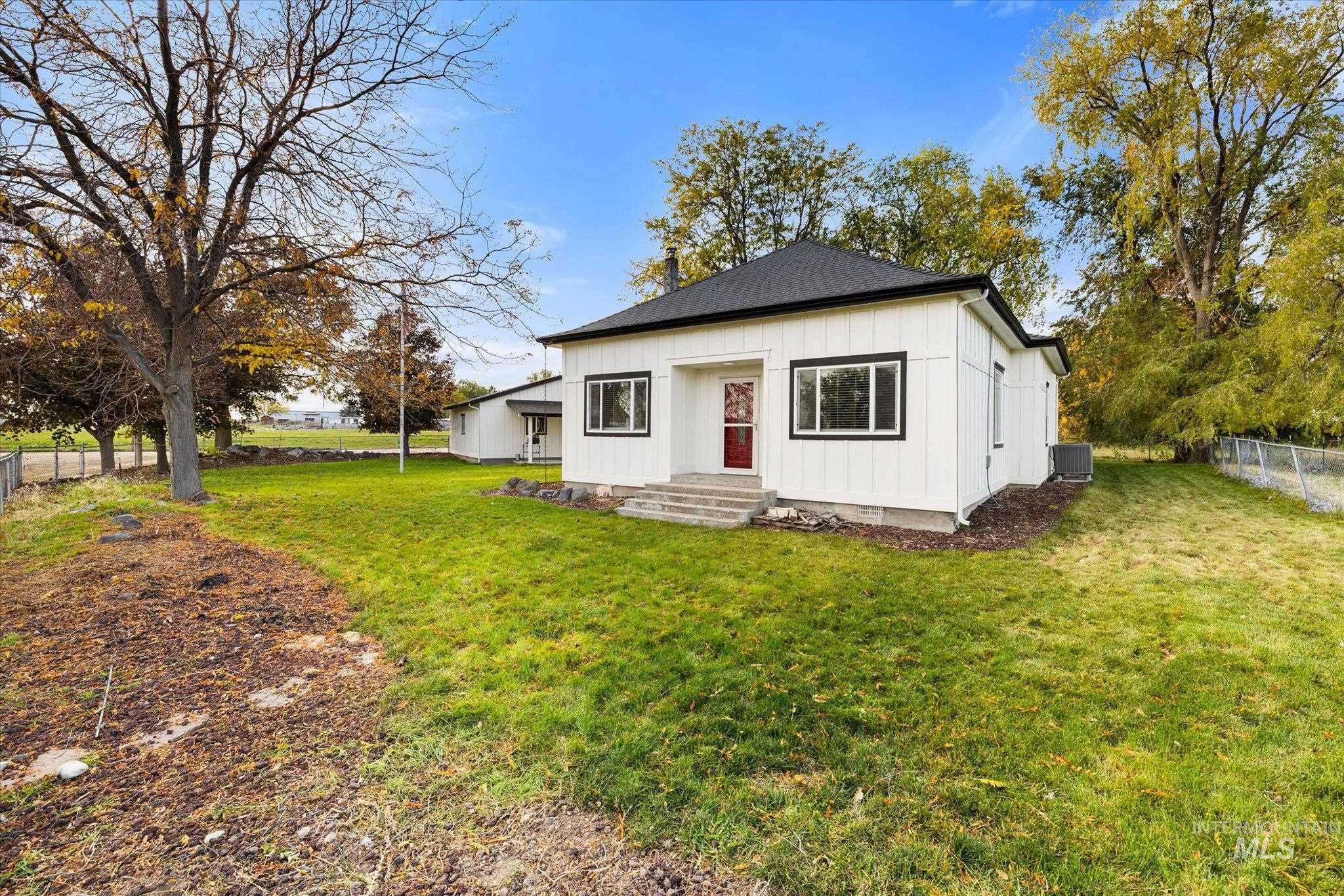 8626 Track Rd, Nampa, Idaho 83686, 4 Bedrooms, 2 Bathrooms, Residential For Sale, Price $810,000, 98966234