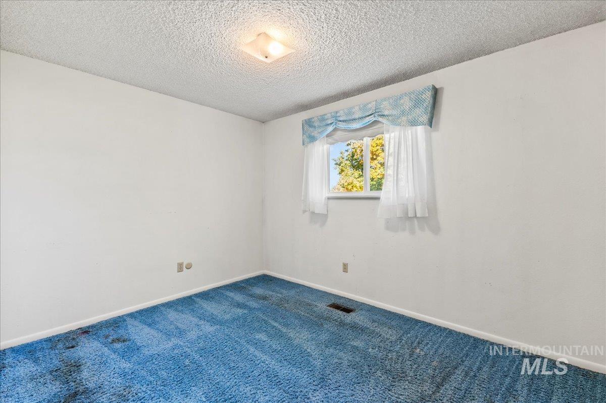 1209 W Hudson, Nampa, Idaho 83651, 3 Bedrooms, 2 Bathrooms, Residential For Sale, Price $350,000, 98966235