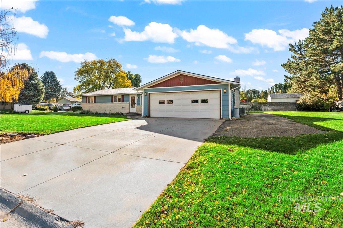 1209 W Hudson, Nampa, Idaho 83651, 3 Bedrooms, 2 Bathrooms, Residential For Sale, Price $350,000, 98966235