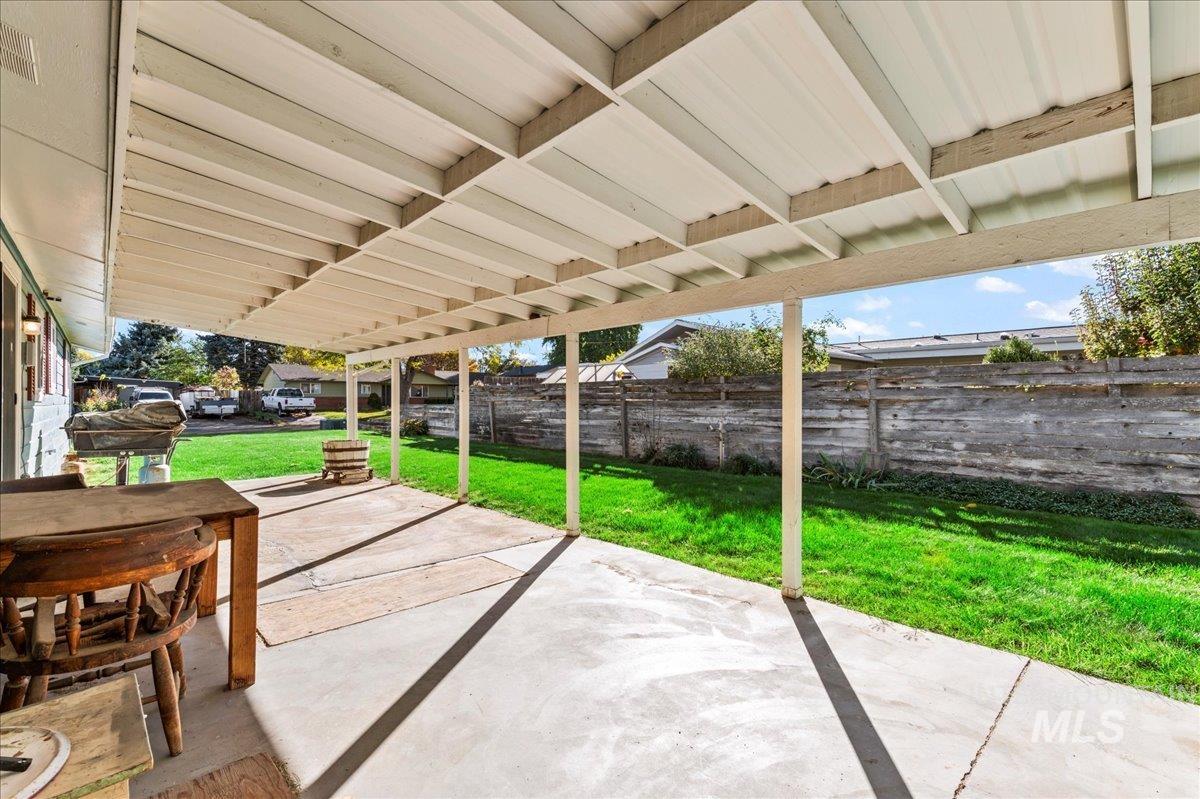 1209 W Hudson, Nampa, Idaho 83651, 3 Bedrooms, 2 Bathrooms, Residential For Sale, Price $350,000, 98966235