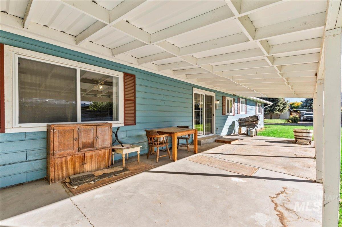 1209 W Hudson, Nampa, Idaho 83651, 3 Bedrooms, 2 Bathrooms, Residential For Sale, Price $350,000, 98966235