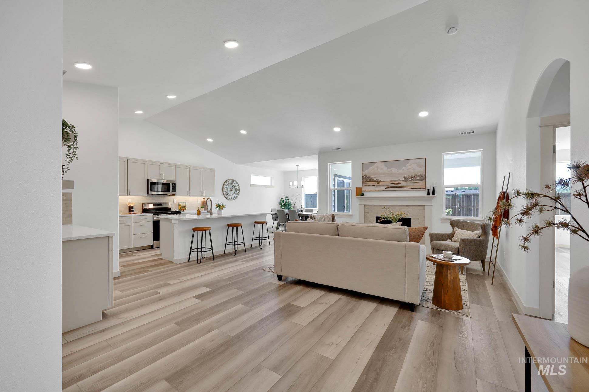 11272 Bluefield Dr, Caldwell, Idaho 83605, 4 Bedrooms, 3 Bathrooms, Residential For Sale, Price $474,990, 98966245